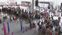 Lacné letenky lákajú Slovákov do sveta. Jedna destinácia zaznamenala šialený nárast