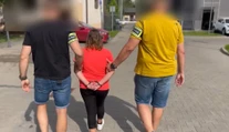 Napísala známej, že svojmu synovi urobila niečo veľmi zlé. Päťmesačný chlapček mal zlomené obe ruky aj nohu