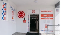 Známa sieť potravín zdvojnásobí počet nonstop predajní. Záujem je niektoré dni taký, že sa tvoria rady