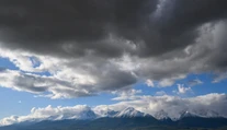 Slovensko si užije ďalšie mimoriadne teplé dni. Jeseň sa zatiaľ nekoná