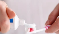 Slovenská dentálna hygienička varuje pred častou chybou. Môže viesť až k strate zubov