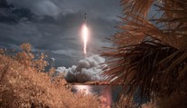 Space X porazila Boeing, do vesmíru sa dostala skôr. Raketa Falcon 9 prepíše dejiny
