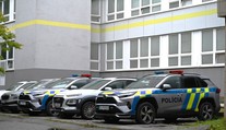 Polícia v Lučenci pátrala po lúpežníkoch, ktorí neexistovali. Žena si príbeh vymyslela