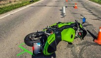 FOTO: Nehody motorkárov pribúdajú. Jeden jazdil pod vplyvom alkoholu, ďalší sa ťažko zranil