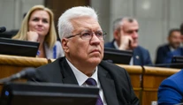 Deťom na farmách odoberajú hormón mladosti pre svetové celebrity. V NR SR zaznela desaťročia stará konšpirácia