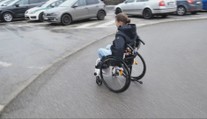Po postrelení skončila na vozíku, dnes pomáha mestu. Kadetka Miška dostala novú prácu