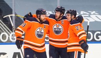 Kirill Kaprizov sa blysol hetrikom, McDavid prekonal 50-bodovú hranicu