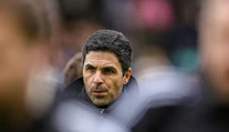 Dlhé roky sa učil od mágov. Arsenal vedie k prvému titulu po dvoch desaťročiach obľúbenec fanúšikov