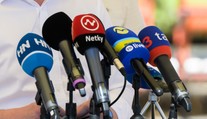 Odsudzujeme útok premiéra Fica na novinárku STVR