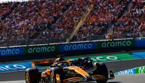 VC Bahrajnu: Pole position druhýkrát v sezóne uchmatol Piastri. Verstappena zradili brzdy