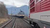FOTO a VIDEO: Prvé zábery z mimoriadnej udalosti na železnici na Liptove