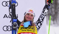 Super-G v St. Moritzi ovládla Robinsonová. Shiffrinová preteky nedokončila