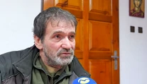 Niektorí ho milujú, iní zatracujú. Farár Marián Kuffa už 35 rokov buduje malé mestečko v dedine pod Tatrami