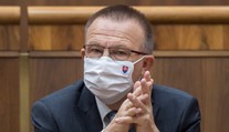 Podpredseda parlamentu Laurenčík vyzval Fica, aby sa vzdal mandátu poslanca