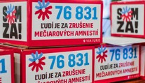 Via Iuris odovzdala petíciu za zrušenie amnestií, podpísalo ju cez 76 500 ľudí