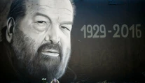 Verejnosť sa v Ríme rozlúčila so zosnulým hercom Budom Spencerom