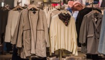 Obľúbený e-shop s oblečením smeruje ku krachu, súd začal konkurzné konanie