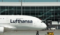 Lietanie sa mení. Aj veľké aerolínie začínajú pripomínať nízkonákladovky