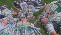 Ženičky z Čajkova pózovali svetoznámemu fotografovi