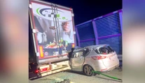 Smrteľná nehoda na diaľnici D1. Auto vrazilo do kamióna, vodič nemal šancu prežiť
