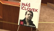 Oľutoval, no ešte nezaplatil. Bašternáka stále stíhajú