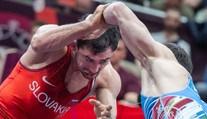 Slovenskú medailovú zbierku na ME v zápasení rozšíril Salkazanov. Spokojnosťou však nežiaril