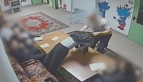 Šokujúce videá z maďarskej polepšovne: Riaditeľ deti kopal a hádzal na zem