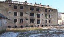 Z bytov zostalo len torzo. Dve zničené bytovky v Medzilaborciach definitívne musia zbúrať