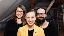 Miluje viacerých! Herečka z dokumentu V sieti žije s manželom aj so ženou