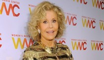 S plastikami, ale aj tak: Jane Fonda má na krku osemdesiatku a vyzerá neskutočne