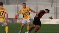 Príbeh, ktorý chytá za srdce. Futbalista bez ruky zariadil senzáciu v Konferenčnej lige