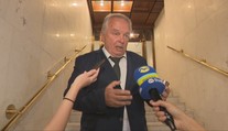 Opozícia hovorí o škandalóznej nominácii. Vláda vraj chce poslať poslanca Radačovského na Cyprus