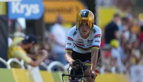V individuálnej časovke bol najrýchlejší Remco Evenepoel. Najväčší favorit na celkový triumf je v žltom drese