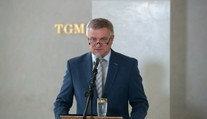 Andrej Babiš vyzval kancelára prezidenta Vratislava Mynářa k rezignácii