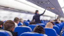 Poradíme vám, podľa čoho si vybrať správne sedadlo v lietadle