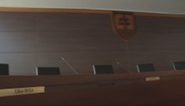 Chýbajúce miesto na Ústavnom súde spôsobuje pat. Jeho predseda chcel apelovať na poslancov, no nedostal priestor