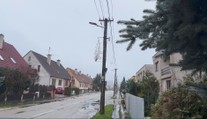 Výzdobu stačí len zapnúť. Ukážeme vám slovenskú obec, ktorá je na Vianoce pripravená celý rok