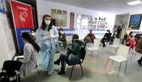 Zmeny v cestovaní zrejme zabrali. Počet registrácií na očkovanie prudko stúpol