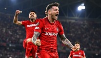 Famózna otočka Freiburgu a dominancia Aston Villy. O finalistoch Európskej ligy je rozhodnuté
