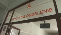 Bývajú ďaleko, no miesto sa im neušlo. Až 700 študentov jednej z univerzít nedostalo internát