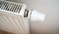 Robíte aj vy túto chybu v sprche? Odborník radí, ako znížiť účty za energie