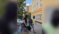 Po hádke mu mala vraziť nôž do hrude. Žena (35) skončila v putách