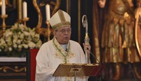 Trnavský arcibiskup Orosch prelomil mlčanie. Ospravedlnil sa rodinám obetí zo Zámockej a dodal, že všetci sme hriešni