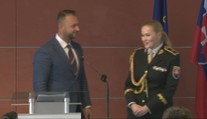Bývalý policajný prezident na Maškarovej nenechal nitku suchú: Vyhodil som ju ako prvú, nemá ani na uniformu