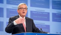 J. C. Juncker: Odchod Talianska z eurozóny nehrozí, krajina samovraždu nespácha