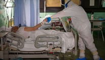 Nové ohnisko nákazy v Budapešti. V domove dôchodcov sa infikovalo 29 ľudí, jeden zomrel