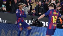 Barcelona sa po presvedčivom triumfe vrátila na čelo La Ligy. Hancko vyhral mikrosúboj s Valjentom