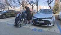 Získať vodičský preukaz môže byť pre nich problém. Na Slovensku je málo autoškôl pre zdravotne znevýhodnených