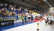 Otáznik nad ženskou hádzanou v Michalovciach. Klub sa stal rukojemníkom rokovaní o kúpe športovej haly