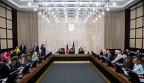 Ódorov kabinet odvolal Záborskú aj Kučeru z postov splnomocnencov vlády